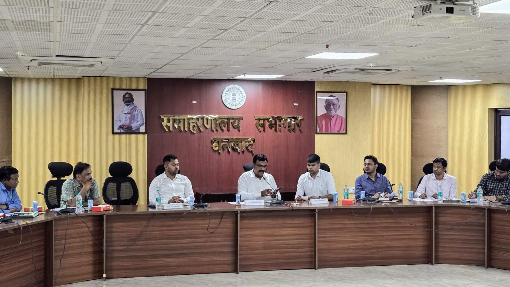 बीएलओ आज से घर घर जाकर बांटेंगी मतदाता गणना फॉर्म