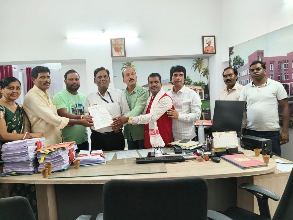 बिरसा कृषि विश्वविद्यालय में भ्रष्टाचार व प्रशासनिक अनियमितताओं की शिकायत, प्रतिनिधिमंडल ने सौंपा ज्ञापन