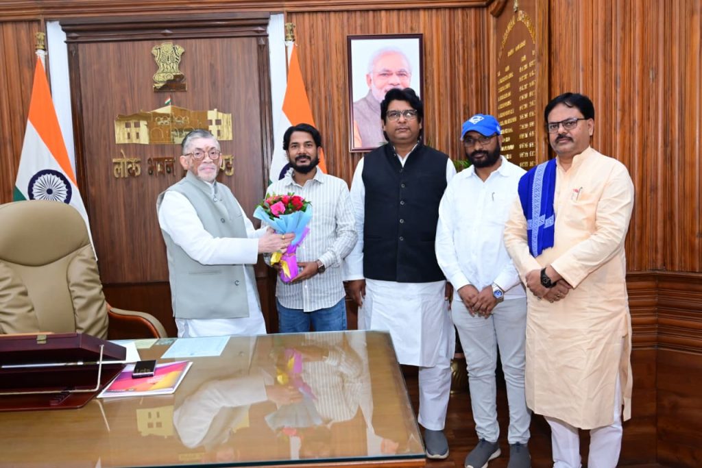 राज्यपाल से मिला झारखंड अल्पसंख्यक महासभा का प्रतिनिधिमंडल, तीन प्रमुख मांगों को लेकर सौंपा ज्ञापन